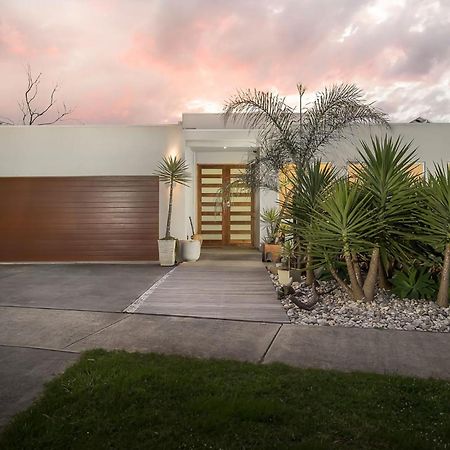 Currawong Close Pool Pool Table Alfresco Featured Cowes Bagian luar foto